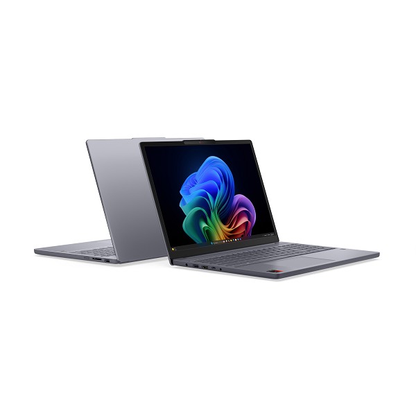 Lenovo IdeaPad Slim 3 15Q8X10 Copilot+ PC Snapdrag vorn rechts