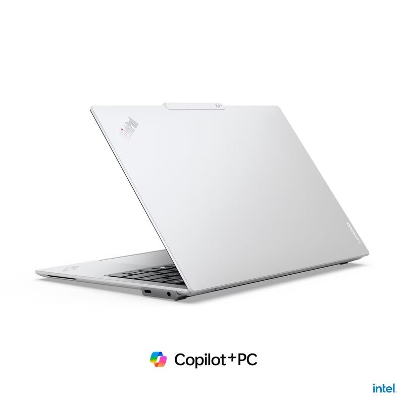 Lenovo ThinkPad X9-14 Gen 1 Aura Edition – 14" OLE oben